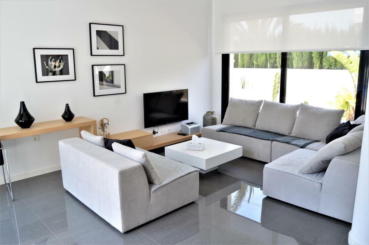 Villa With Private Pool Llobregales المظهر الخارجي الصورة